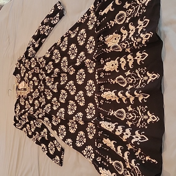 Loft Black and White Dress - Picture 10 of 11